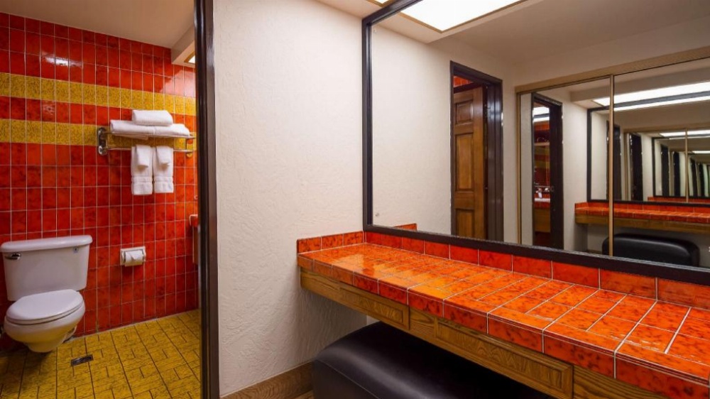 Best Western Pine Tree Motel Image 12