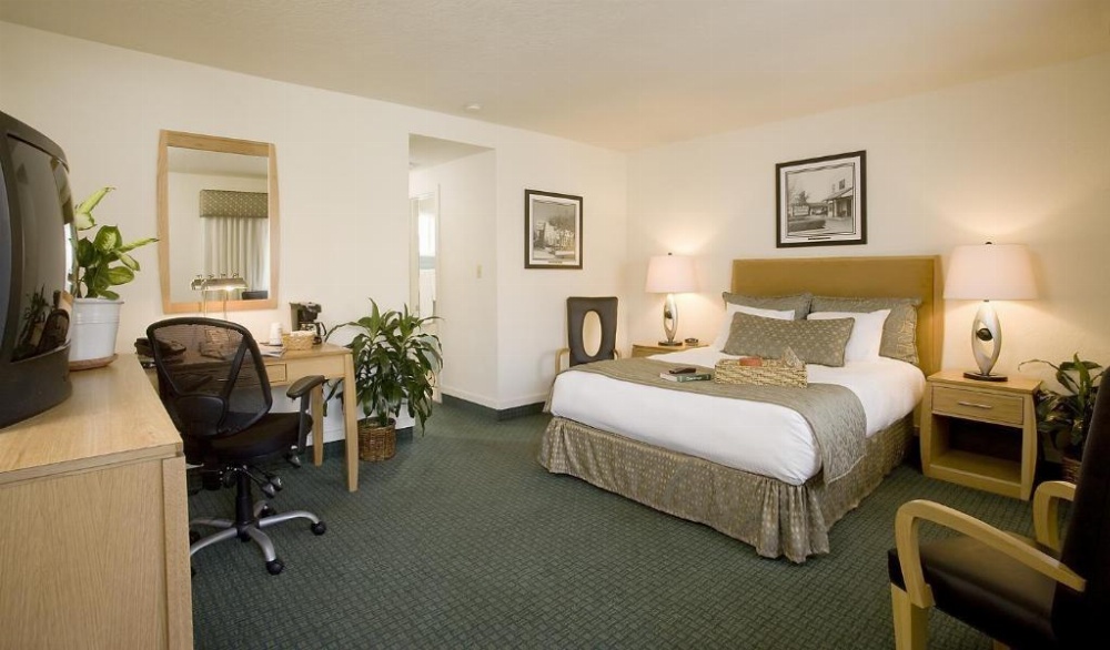 Best Western Pine Tree Motel Image 18