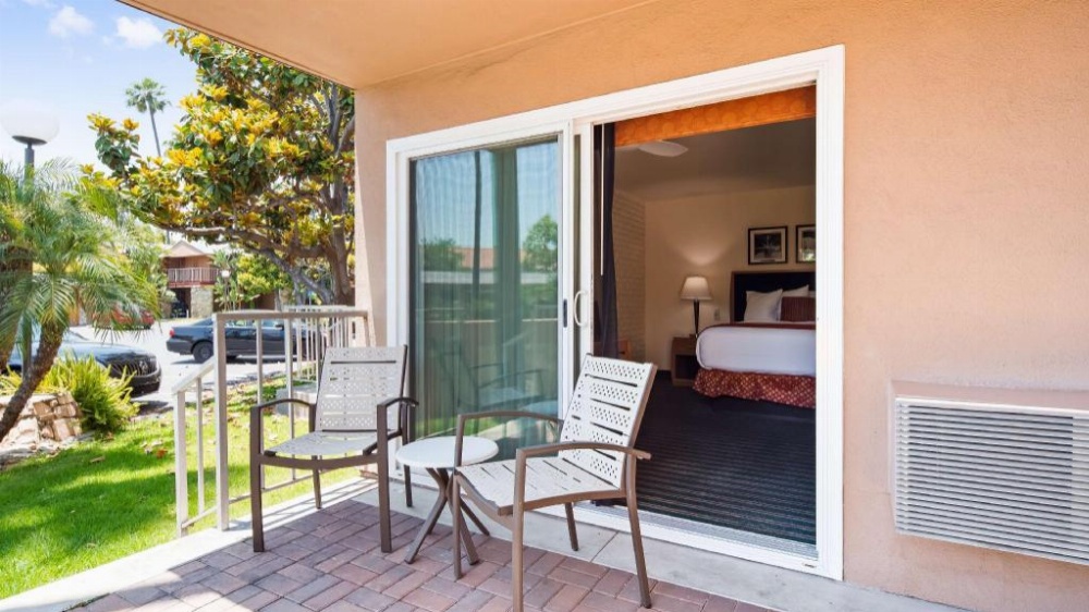 Best Western Pine Tree Motel Image 20