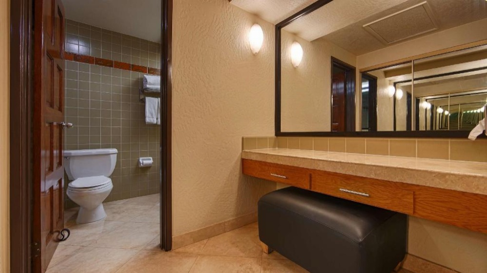 Best Western Pine Tree Motel Image 21