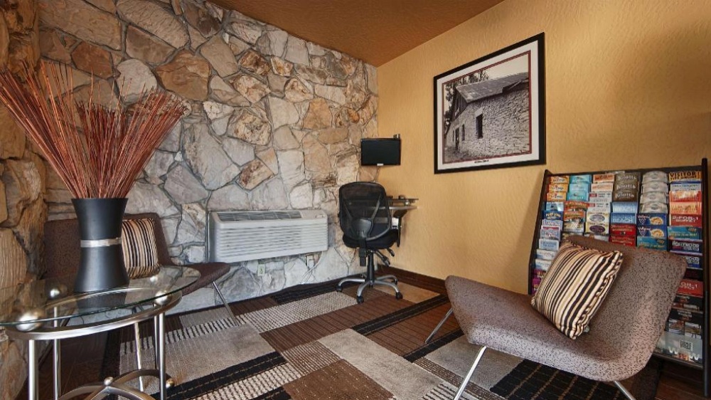 Best Western Pine Tree Motel Image 31