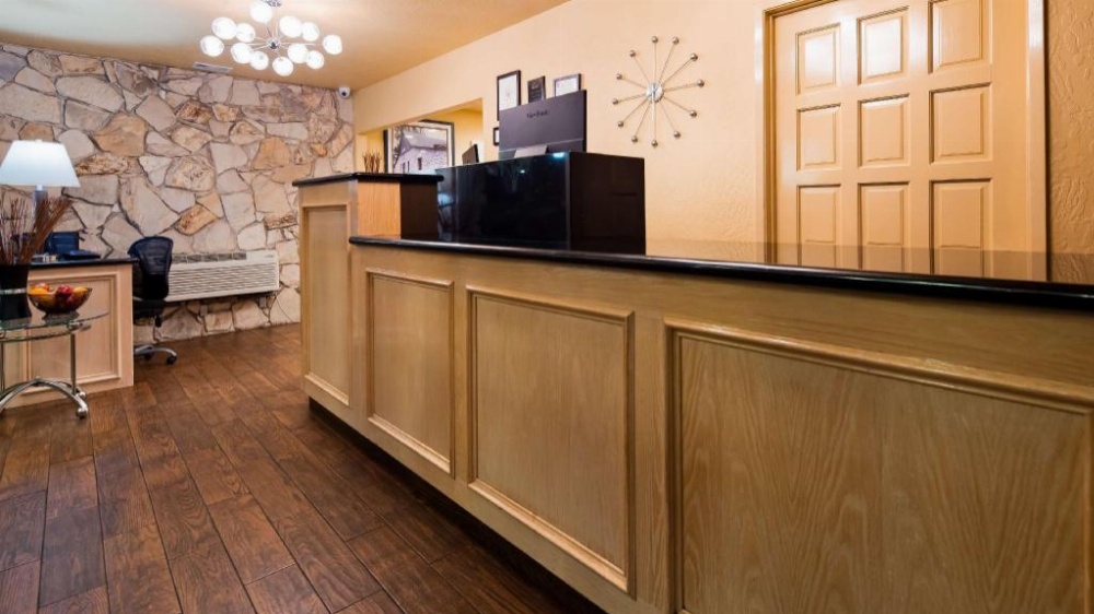 Best Western Pine Tree Motel Image 41