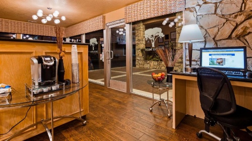 Best Western Pine Tree Motel image 42
