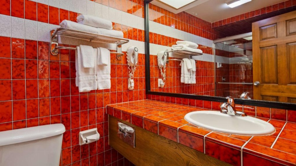 Best Western Pine Tree Motel